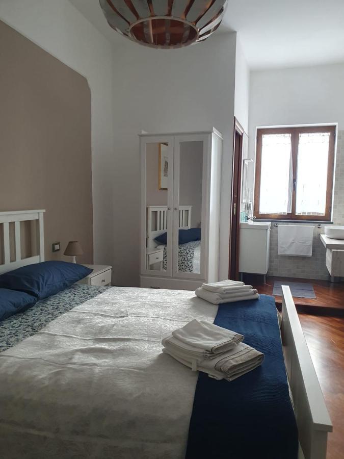 Bed and Breakfast Ospitalita Il Noce Brusciano Exterior foto